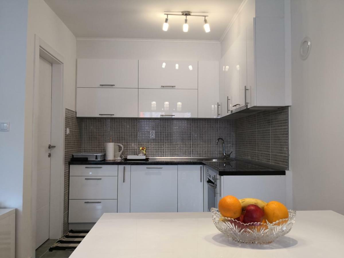 Apartman Gaga Lukavica Eksteriør billede