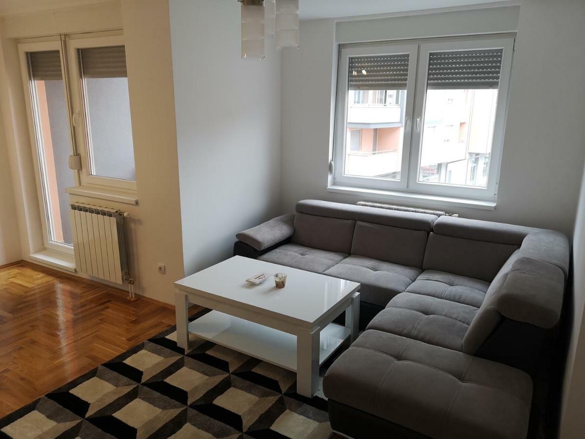 Apartman Gaga Lukavica Eksteriør billede